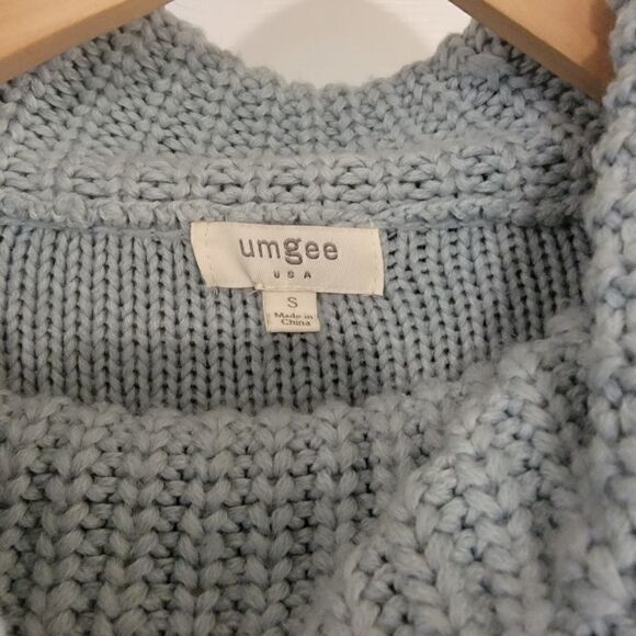 Umgee EYELASH FRINGE COWL NECK SUPER SOFT OVERSIZED SWEATER small - Picture 6 of 7